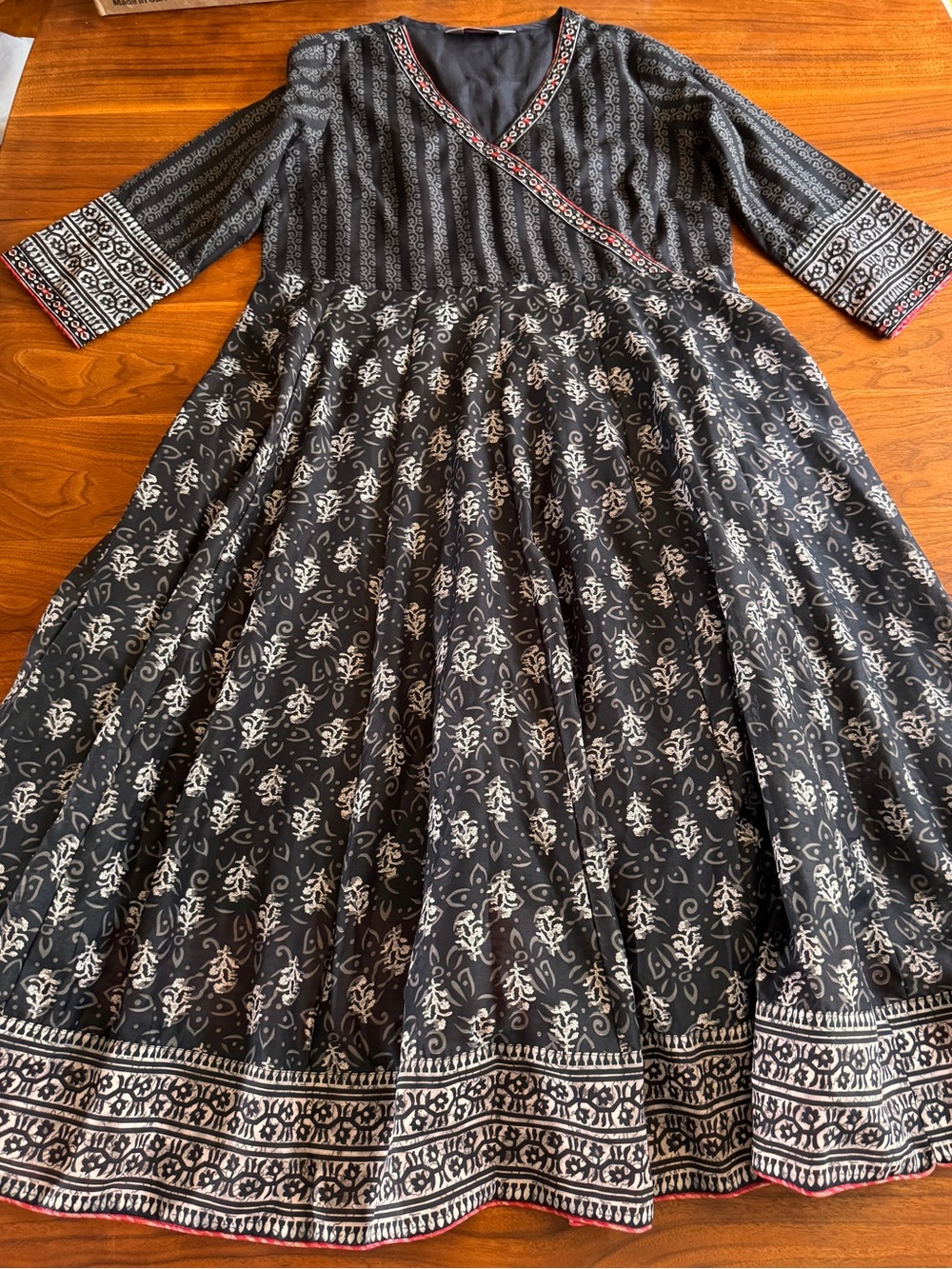 Biba Indian Block Print Design Anarkali Crossover V Neck Lined Dress in EUC Sz M